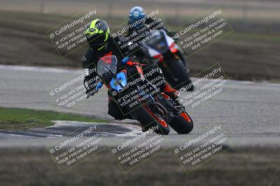 media/Nov-29-2025-TrackDaz (Sat) [[10ae2d9bce]]/B Group/Session 3 (Outside Grapevine)/